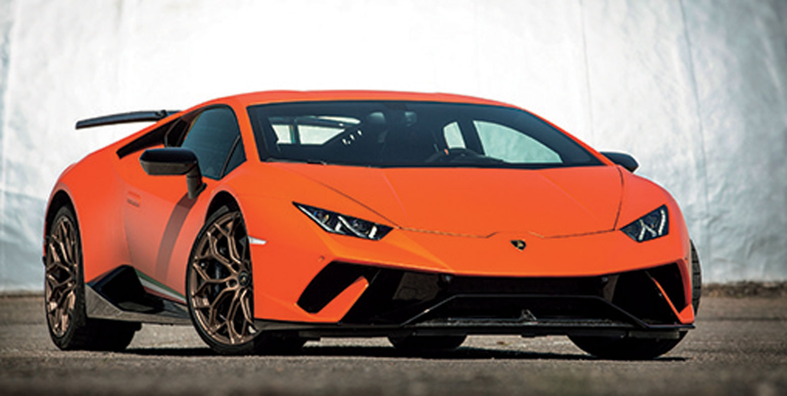 ランボルギーニ  ウラカン ペルフォルマンテ